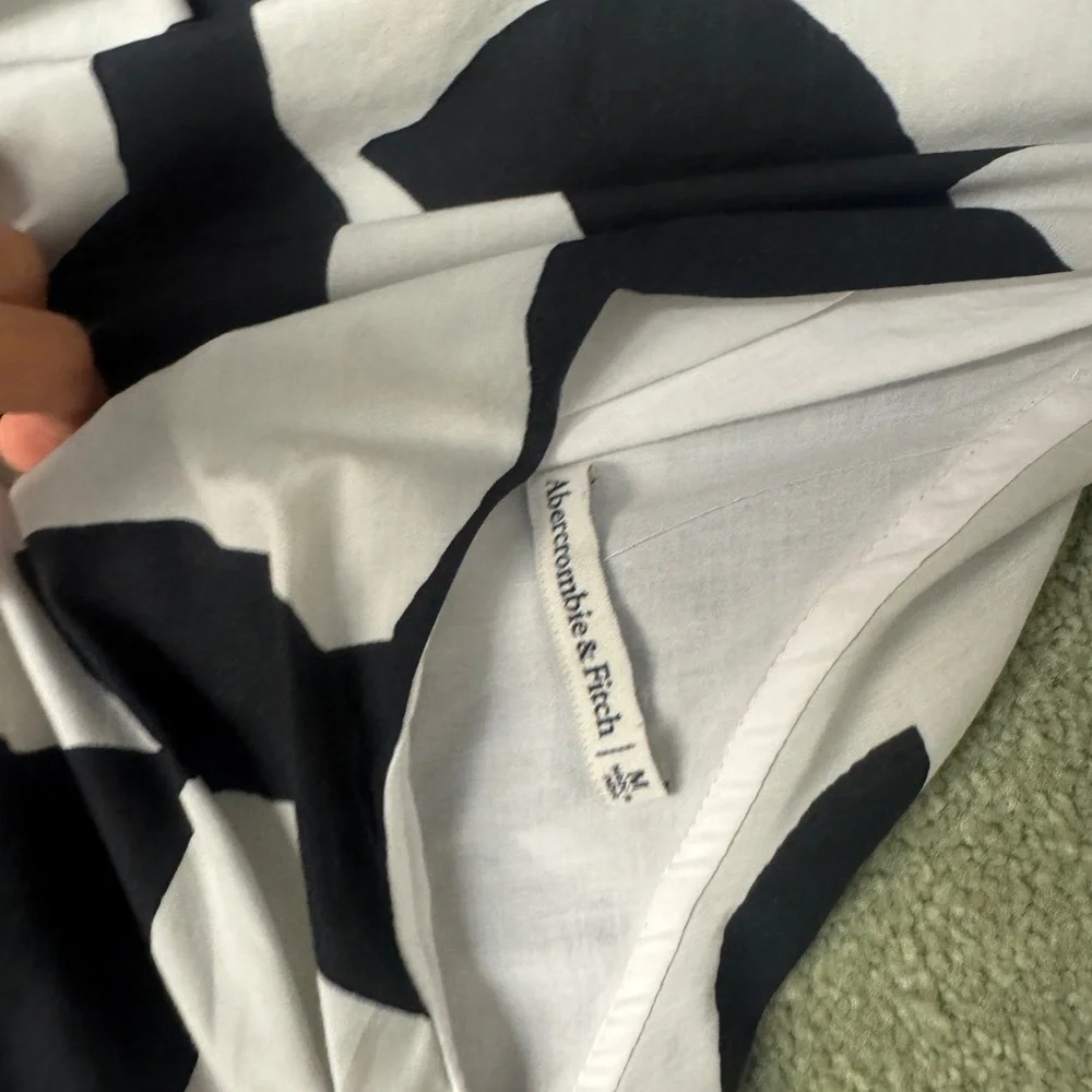Abercrombie & Fitch Black and White Maxi Dress